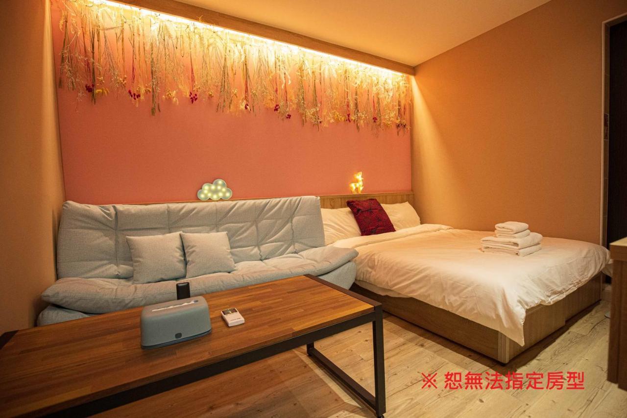 Chief Homestay Тайнан Екстериор снимка